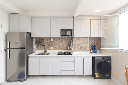 Apartamento para alugar com 40m², 2 quartos e 1 vaga Apartamento para alugar com 40m², 2 quartos e 1 vagaCozinha e área de serviço