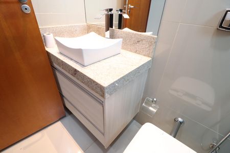 Casa para alugar com 200m², 3 quartos e 3 vagasBanheiro Social