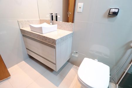 Casa para alugar com 200m², 3 quartos e 3 vagasBanheiro do Quarto 1