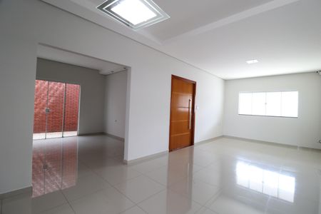 Sala de casa para alugar com 3 quartos, 200m² em Santa Mônica, Uberlândia