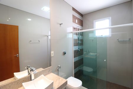 Casa para alugar com 200m², 3 quartos e 3 vagasBanheiro do Quarto 3