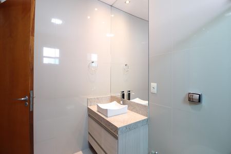 Casa para alugar com 200m², 3 quartos e 3 vagasBanheiro do Quarto 1