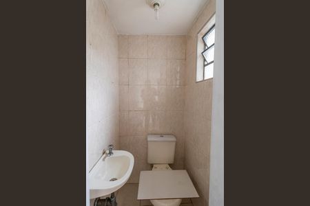 Casa à venda com 104m², 2 quartos e 2 vagas Casa à venda com 104m², 2 quartos e 2 vagasBanheiro de serviço