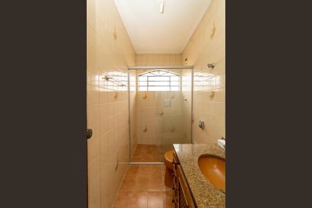 Casa à venda com 104m², 2 quartos e 2 vagasBanheiro