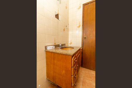 Casa à venda com 104m², 2 quartos e 2 vagas Casa à venda com 104m², 2 quartos e 2 vagasBanheiro