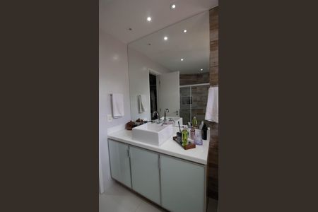 Casa de condomínio à venda com 777m², 5 quartos e 2 vagas