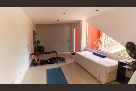 Casa de condomínio à venda com 777m², 5 quartos e 2 vagas