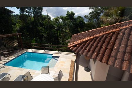 Casa de condomínio à venda com 777m², 5 quartos e 2 vagas