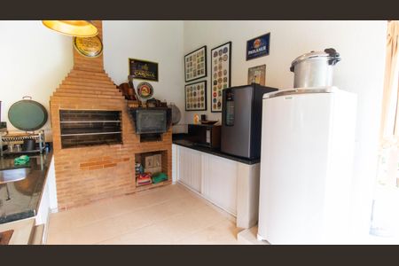 Casa de condomínio à venda com 777m², 5 quartos e 2 vagas