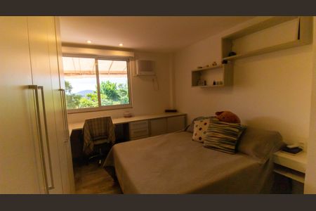 Casa de condomínio à venda com 777m², 5 quartos e 2 vagas