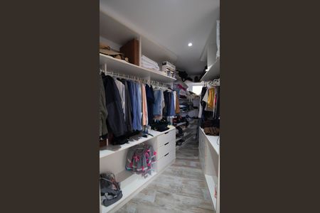 Casa de condomínio à venda com 777m², 5 quartos e 2 vagas