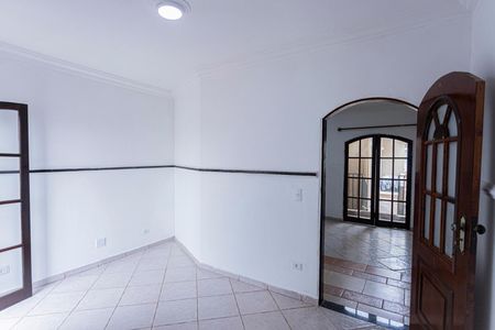 Quarto de casa para alugar com 1 quarto, 70m² em Vila Serralheiro, São Paulo