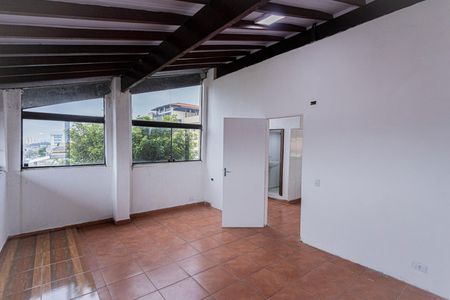 Quarto de casa para alugar com 1 quarto, 70m² em Vila Serralheiro, São Paulo