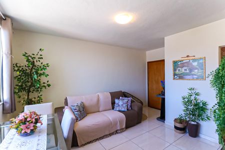 Apartamento à venda com 58m², 2 quartos e 1 vaga Apartamento à venda com 58m², 2 quartos e 1 vagaSala