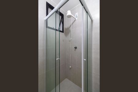 Banheiro de kitnet/studio para alugar com 1 quarto, 30m² em Vila Andrade, São Paulo