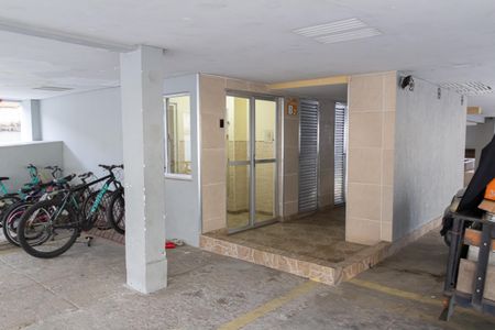 Apartamento para alugar com 52m², 2 quartos e 1 vaga Apartamento para alugar com 52m², 2 quartos e 1 vagaFachada