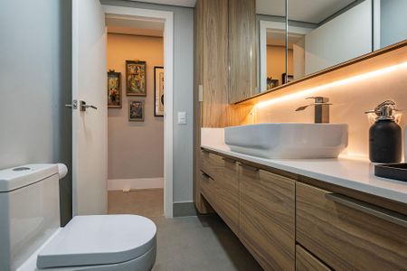 Apartamento para alugar com 150m², 2 quartos e 1 vaga Apartamento para alugar com 150m², 2 quartos e 1 vagaBanheiro