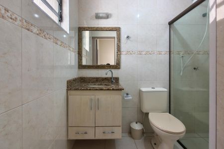 Casa para alugar com 250m², 3 quartos e 4 vagas Casa para alugar com 250m², 3 quartos e 4 vagasBanheiro da Suíte 2