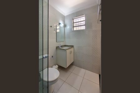 Casa para alugar com 250m², 3 quartos e 4 vagas Casa para alugar com 250m², 3 quartos e 4 vagasBanheiro da Suíte 1