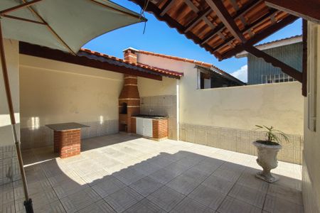 Casa para alugar com 250m², 3 quartos e 4 vagas Casa para alugar com 250m², 3 quartos e 4 vagasQuintal