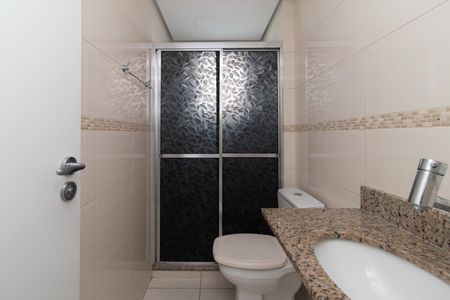 Apartamento para alugar com 60m², 2 quartos e 2 vagasBanheiro do Quarto 2