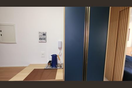 Studio para alugar com 21m², 1 quarto e 1 vaga Studio para alugar com 21m², 1 quarto e 1 vagaCozinha - Armários