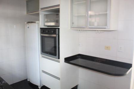 Casa de condomínio para alugar com 56m², 2 quartos e 2 vagasCozinha