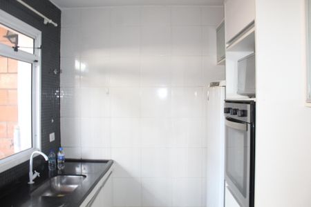 Casa de condomínio para alugar com 56m², 2 quartos e 2 vagasCozinha