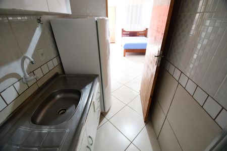 Cozinha de kitnet/studio para alugar com 1 quarto, 30m² em Cidade Universitária, Campinas