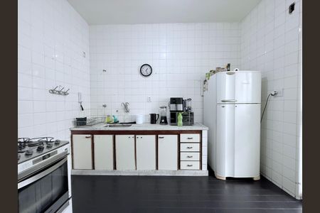 Apartamento à venda com 3 quartos, 160m² em Santo Agostinho, Belo Horizonte