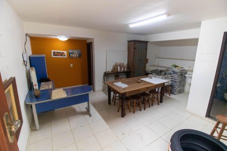 Casa à venda com 296m², 5 quartos e 3 vagasAnexo