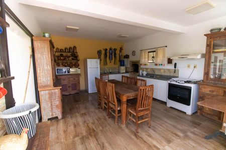 Casa à venda com 296m², 5 quartos e 3 vagasÁrea externa