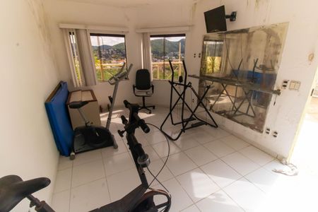 Casa à venda com 296m², 5 quartos e 3 vagasAcademia