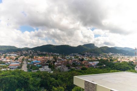 Casa à venda com 296m², 5 quartos e 3 vagasVista