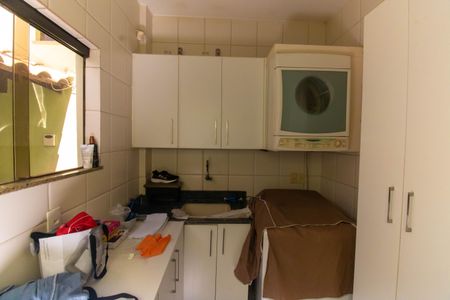 Casa à venda com 296m², 5 quartos e 3 vagasÁrea de Serviço