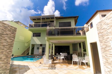 Casa à venda com 296m², 5 quartos e 3 vagasÁrea externa