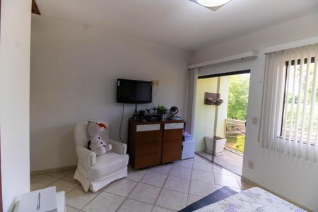 Casa à venda com 296m², 5 quartos e 3 vagasSuíte 2