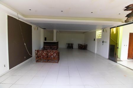 Casa à venda com 296m², 5 quartos e 3 vagasÁrea externa