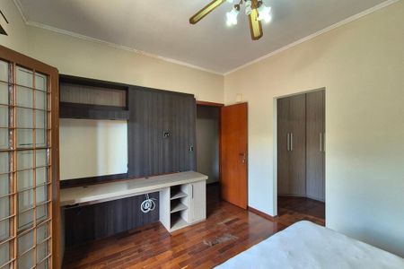 Casa à venda com 287m², 4 quartos e 5 vagasSuíte 2