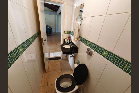 Casa para alugar com 482m², 3 quartos e 4 vagas Casa para alugar com 482m², 3 quartos e 4 vagasBanheiro