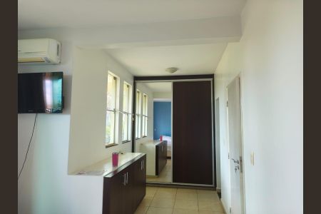 Casa para alugar com 482m², 3 quartos e 4 vagas Casa para alugar com 482m², 3 quartos e 4 vagasQuarto