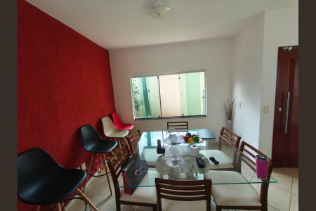 Casa para alugar com 482m², 3 quartos e 4 vagas Casa para alugar com 482m², 3 quartos e 4 vagasSala de jantar