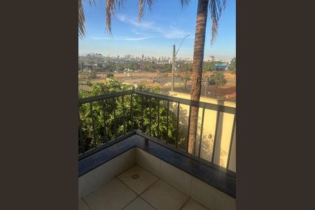 Casa para alugar com 482m², 3 quartos e 4 vagas Casa para alugar com 482m², 3 quartos e 4 vagasÁrea externa