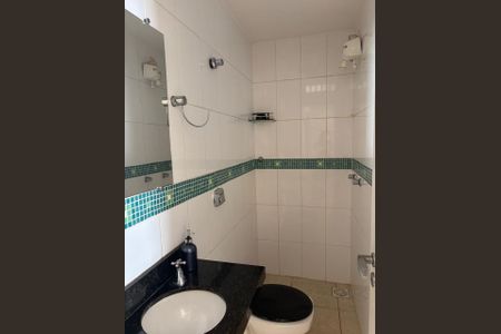 Casa para alugar com 482m², 3 quartos e 4 vagas Casa para alugar com 482m², 3 quartos e 4 vagasBanheiro