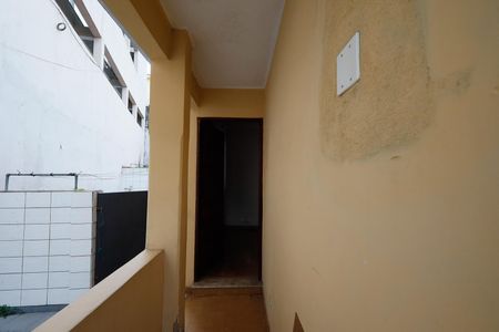 Casa à venda com 70m², 3 quartos e 2 vagasVaranda