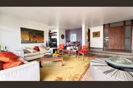 Foto 03 de apartamento à venda com 3 quartos, 235m² em Real Parque, São Paulo