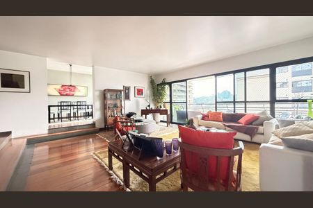 Foto 02 de apartamento à venda com 3 quartos, 235m² em Real Parque, São Paulo