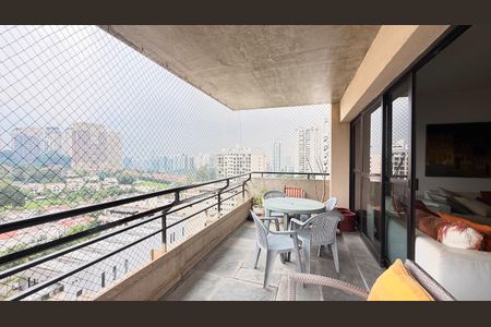 Apartamento à venda com 235m², 3 quartos e 3 vagas Apartamento à venda com 235m², 3 quartos e 3 vagasFoto 13