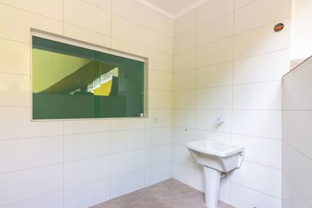 Casa para alugar com 30m², 1 quarto e sem vagaÁrea de Serviço 