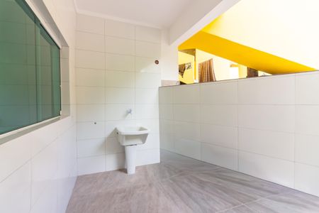 Casa para alugar com 30m², 1 quarto e sem vagaÁrea de Serviço 